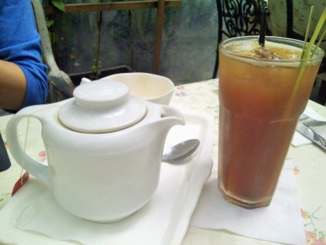 Hot Tea and Lemongrass Tea